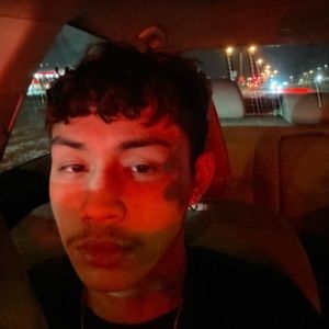 Meet your Posher, Adrian